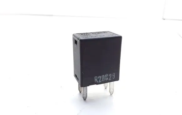 KIA Carnival Hazard warning light relay 0K95A67740