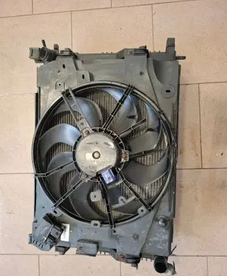 Dacia Dokker Radiator set 214104684R 214816436R