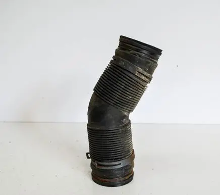 Skoda Fabia Mk2 (5J) Air intake hose/pipe 6Q0129684C
