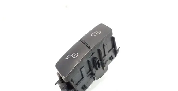 Mercedes-Benz E W212 Central locking switch button A2048706310 03151600