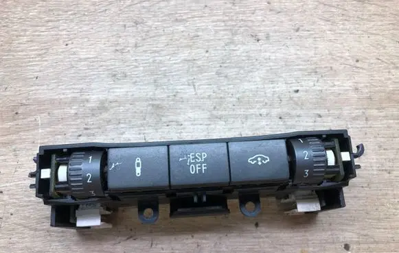 ESP (stability program) switch