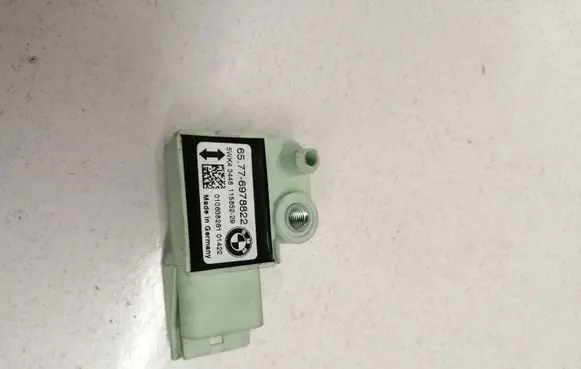 BMW 5 E60 E61 Airbag deployment crash/impact sensor 65776978822 11585229 010638261