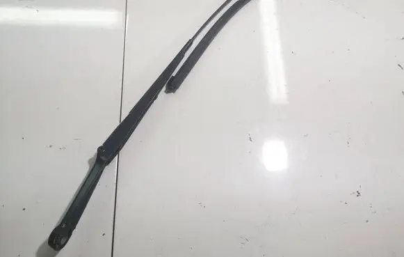 Opel Zafira A Front wiper blade arm 