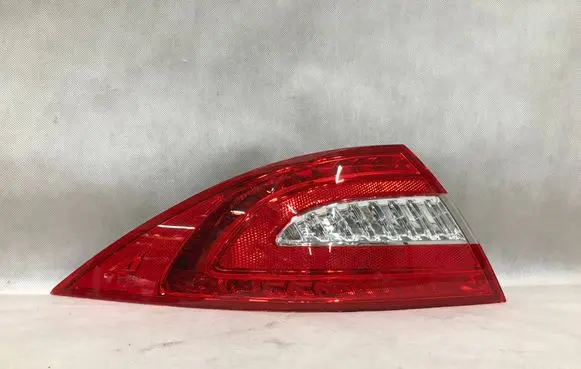Jaguar XK - XKR Rear/tail lights 26060102 8W8313405AC