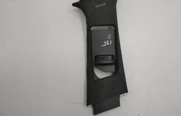 Mercedes-Benz C W204 (B) pillar trim (top) A2048600230 A2046902426
