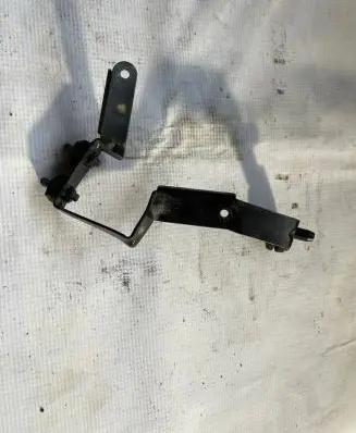 BMW 6 E63 E64 Radiator support slam panel bracket 23781010 2282029