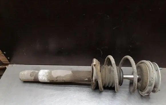 BMW 5 E60 E61 Front shock absorber with coil spring 6764458