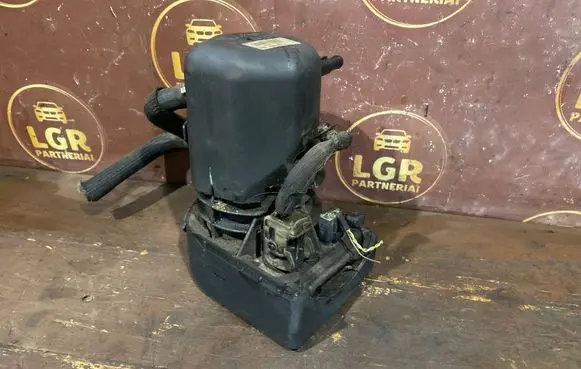 Citroen C5 Power steering pump 9673017080