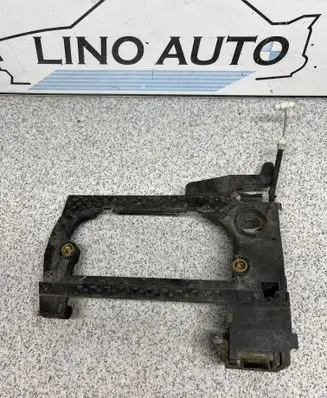 BMW 7 E38 Front door exterior handle/bracket 51218245344