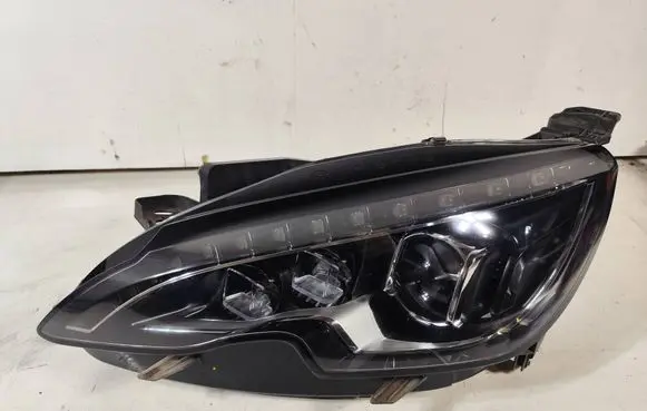Peugeot 308 Headlight/headlamp 9800546480