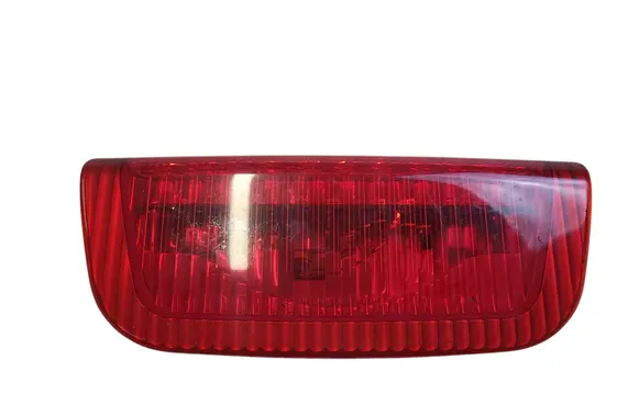 Nissan Juke I F15 Third/center stoplight