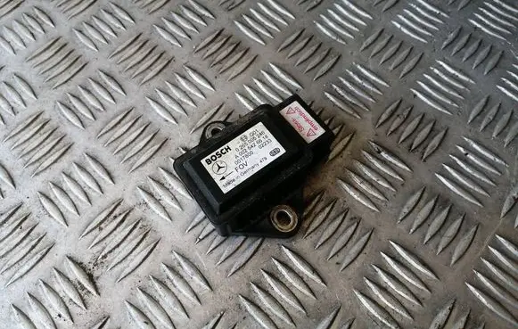 Mercedes-Benz E W211 ESP acceleration yaw rate sensor A0025426618 0265005246
