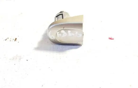 Volkswagen Golf V Loading door cover/cap 