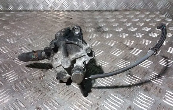 Toyota Avensis T220 Vacuum pump 2930027010 0810002590