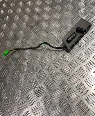 Volvo XC90 Seat control switch 39896615 06W134