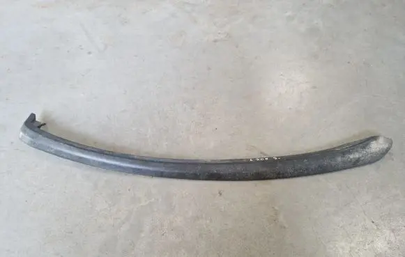 Mitsubishi L200 Rear fender molding trim MN182450