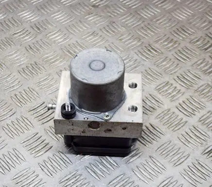 Tesla Model 3 ABS Pump 110354100A 104474500B
