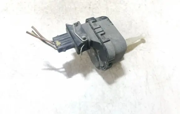 Audi A4 S4 B5 8D Headlight level adjustment motor 0307852315 4d0941295
