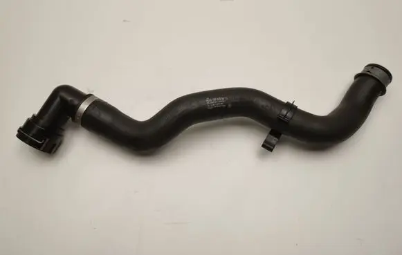 Mercedes-Benz ML W166 Engine coolant pipe/hose A1665000475