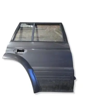 Mitsubishi Pajero Rear door 
