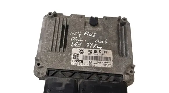 Volkswagen Golf Plus Engine control unit/module 03G906021KQ 1039S17174 0281013233