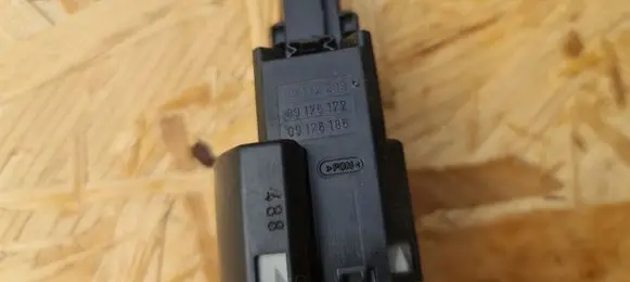Opel Astra G Brake pedal sensor switch 09132299 09175172 09175185