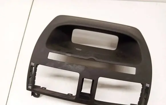 Toyota Avensis T250 Other interior part 8581