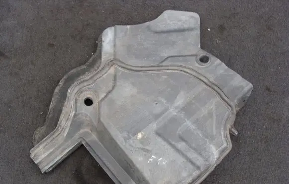 BMW 5 F10 F11 Other engine bay part 7211899