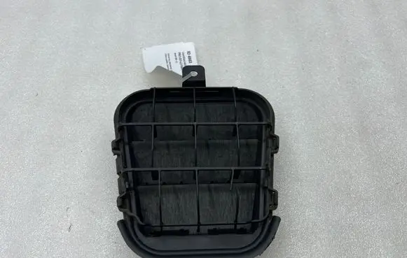 Audi Q2 - Quarter panel pressure vent 469819181C 469819181