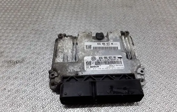 Volkswagen PASSAT B6 Engine control unit/module 03G906021NK 0281013440