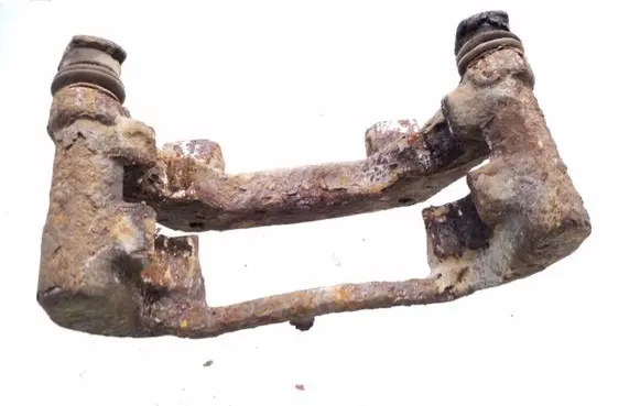 Ford Mondeo Mk III Brake caliper pad carrier rear 