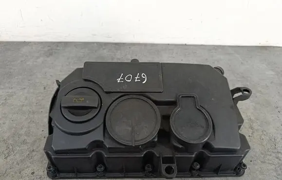 Skoda Octavia Mk2 (1Z) Rocker cam cover