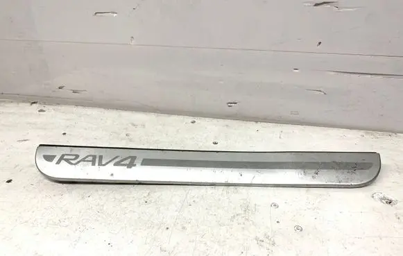 Toyota RAV 4 (XA30) Front sill trim cover 6791142030