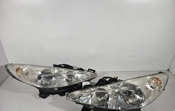 Peugeot 207 Headlights/headlamps set 13473907439572