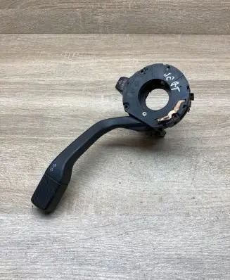 Volkswagen Golf III Indicator stalk 0C88002