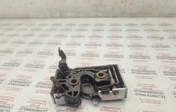 Audi 80 90 B3 Front door lock 8A1837015A 893173