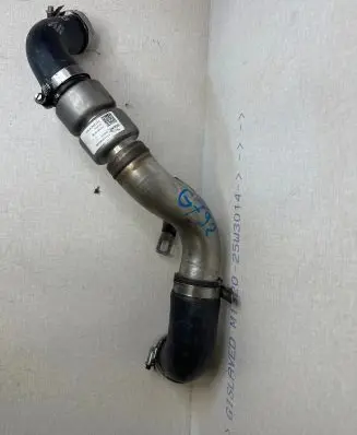 Volvo S90, V90 Intercooler pipe mounting bracket FW936k863ab