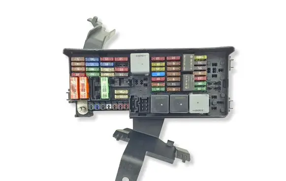 Mercedes-Benz ML W164 Fuse module A1645400272