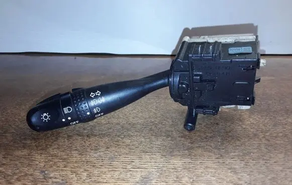 Toyota RAV 4 (XA20) Indicator stalk 1736481