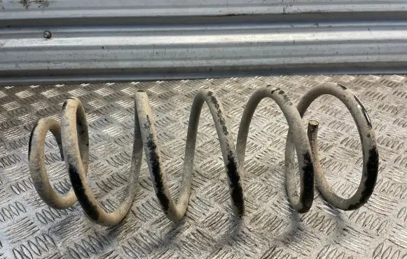 KIA Sorento Rear coil spring