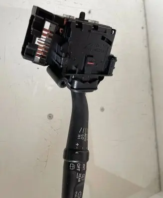 Toyota Corolla Verso E121 Wiper control stalk 173654