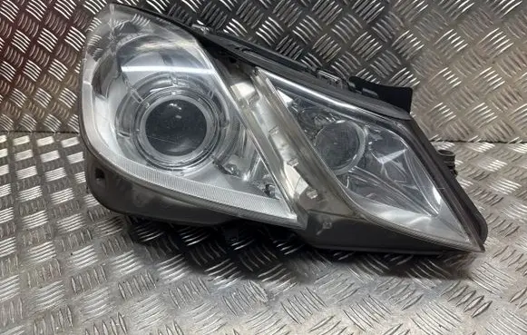 Mercedes-Benz E C207 W207 Headlight/headlamp A2078200239 0039C9202088