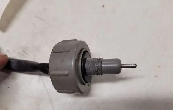 KIA Carens I Fuel temperature sensor 10909C