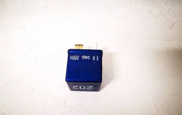 Skoda Superb B5 (3U) Other relay 8a0951253 899587
