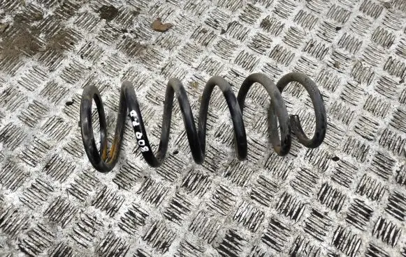 Lexus IS 220D-250-350 Front coil spring
