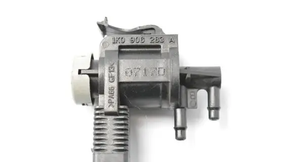 Volkswagen PASSAT B7 Turbo solenoid valve 1K0906283A