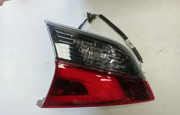 Nissan Rogue Tailgate rear/tail lights 1121500218
