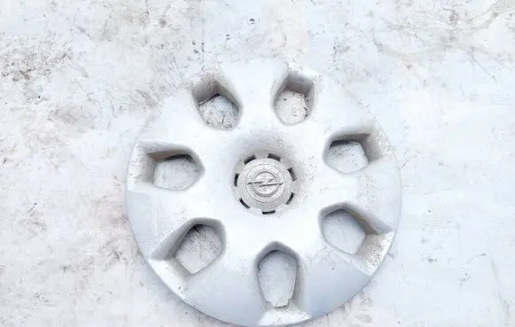 Opel Astra H R16 wheel hub/cap/trim 13267802