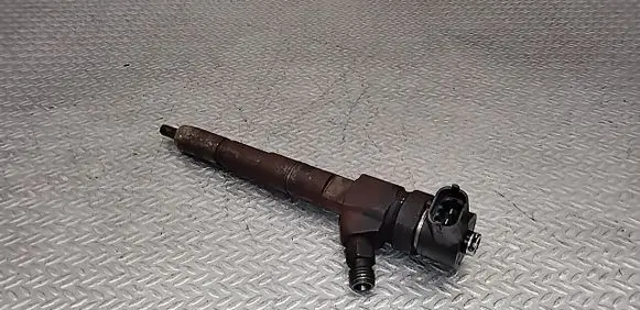 Opel Insignia A Fuel injector 0445110327