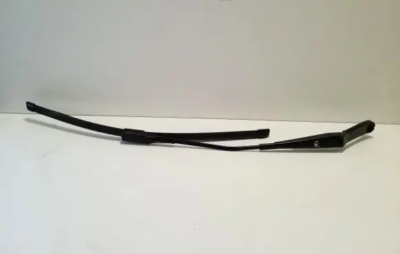 Audi Q3 8U Front wiper blade arm 8U2955408